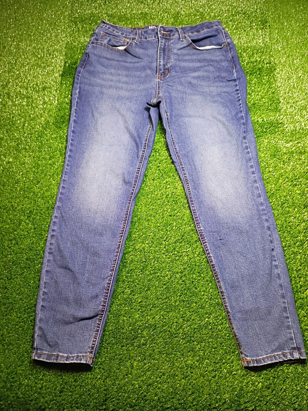 Stylish No Boundaries Women's Bootcut Denim Jeans - Size 12!